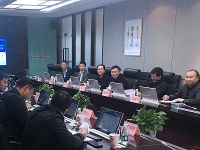 集團公司與鹽源金鐵礦業公司舉行交流座談