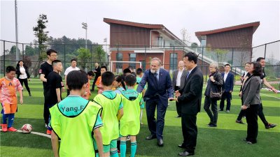 德國駐成都領事館魯悟剛一行蒞臨川威連界基地考察交流